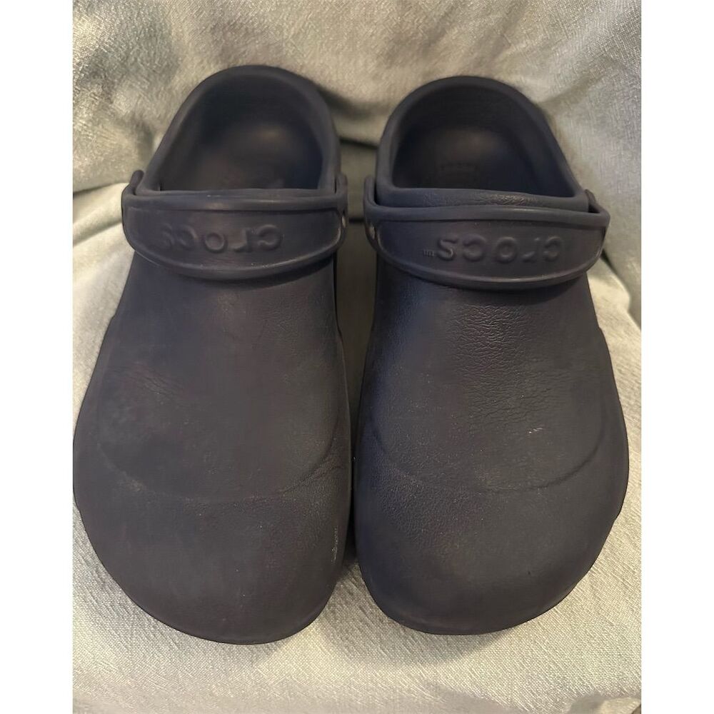 Crocs Classic Clogs Unisex Men's Size 9 Women's Size 11 Blue Slip-On Casual Shoe